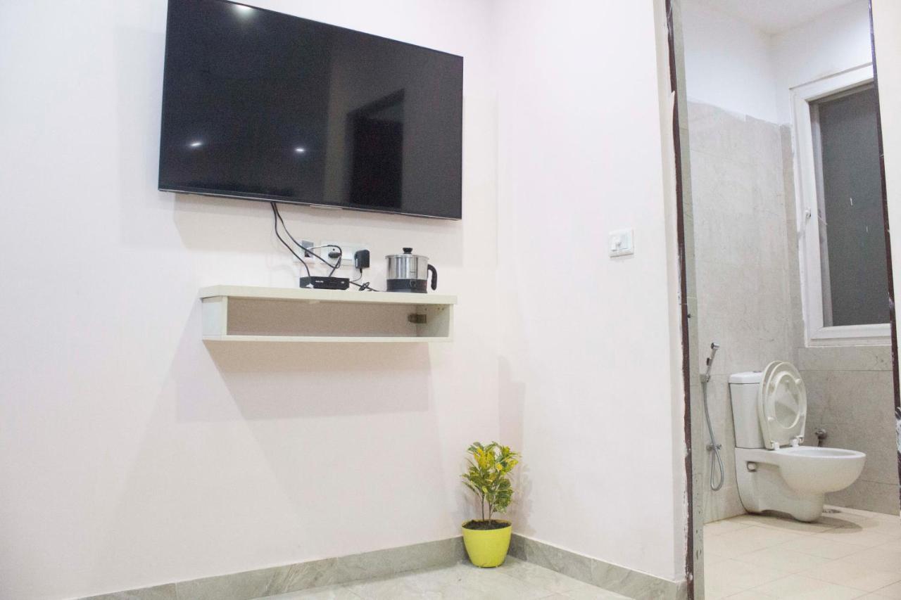Jsb Hotel Faridabad Exterior photo