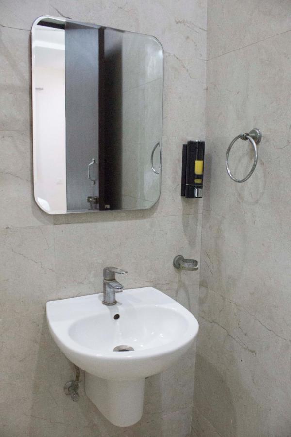 Jsb Hotel Faridabad Exterior photo
