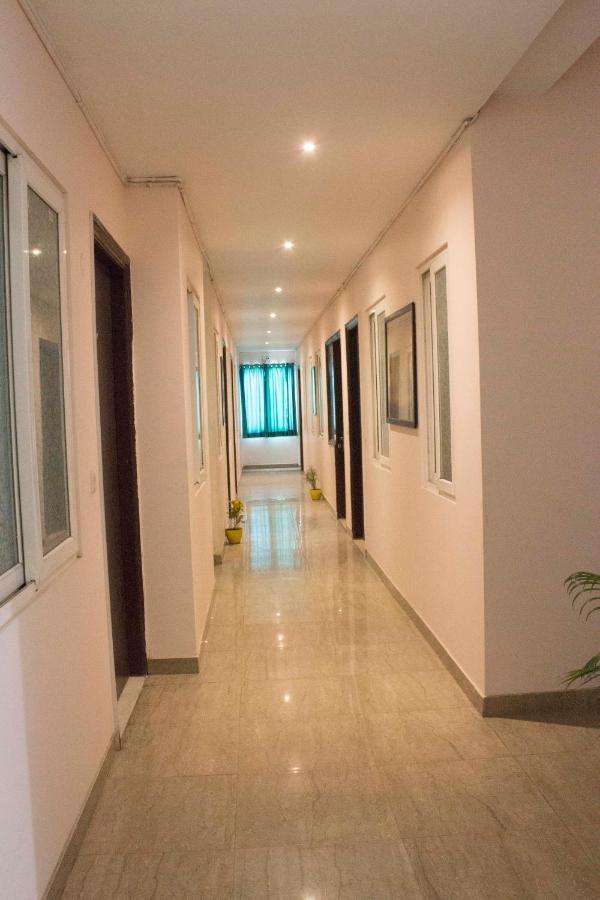 Jsb Hotel Faridabad Exterior photo