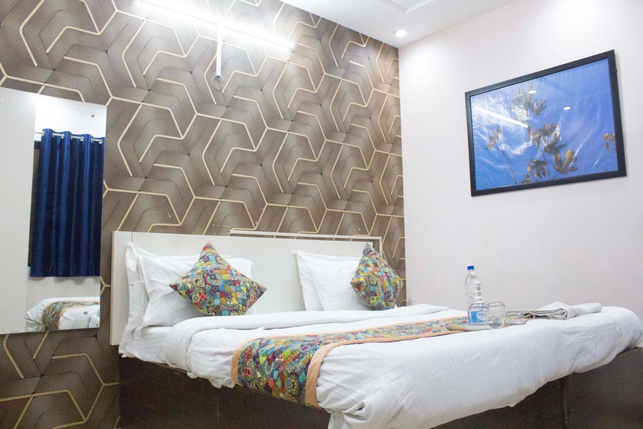 Jsb Hotel Faridabad Exterior photo