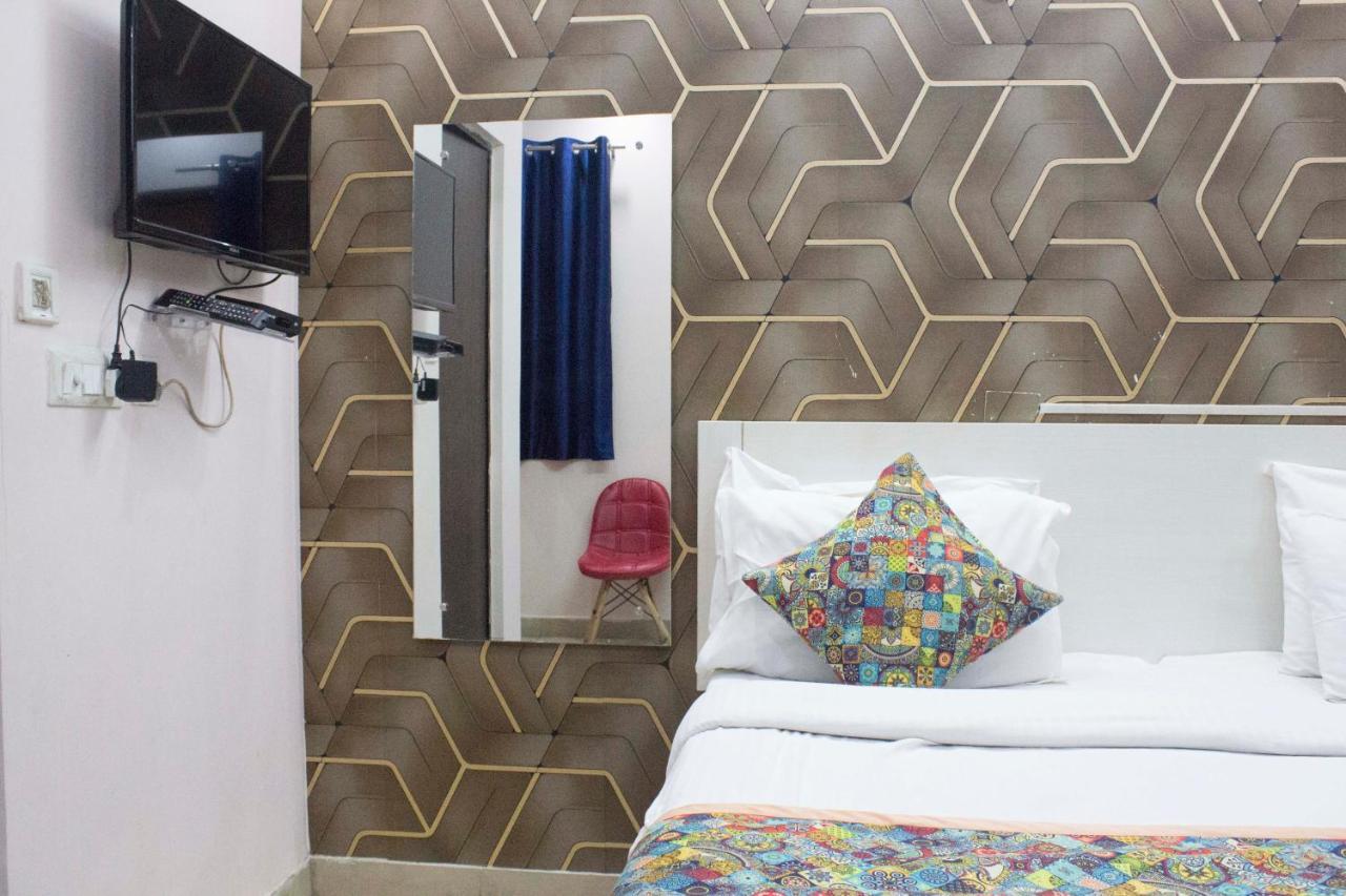 Jsb Hotel Faridabad Exterior photo